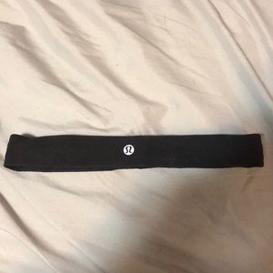 Lululemon headband (black) (never worn)